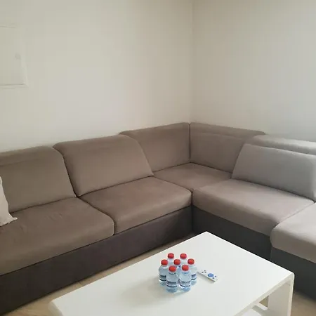 Hanin 2 Apartment